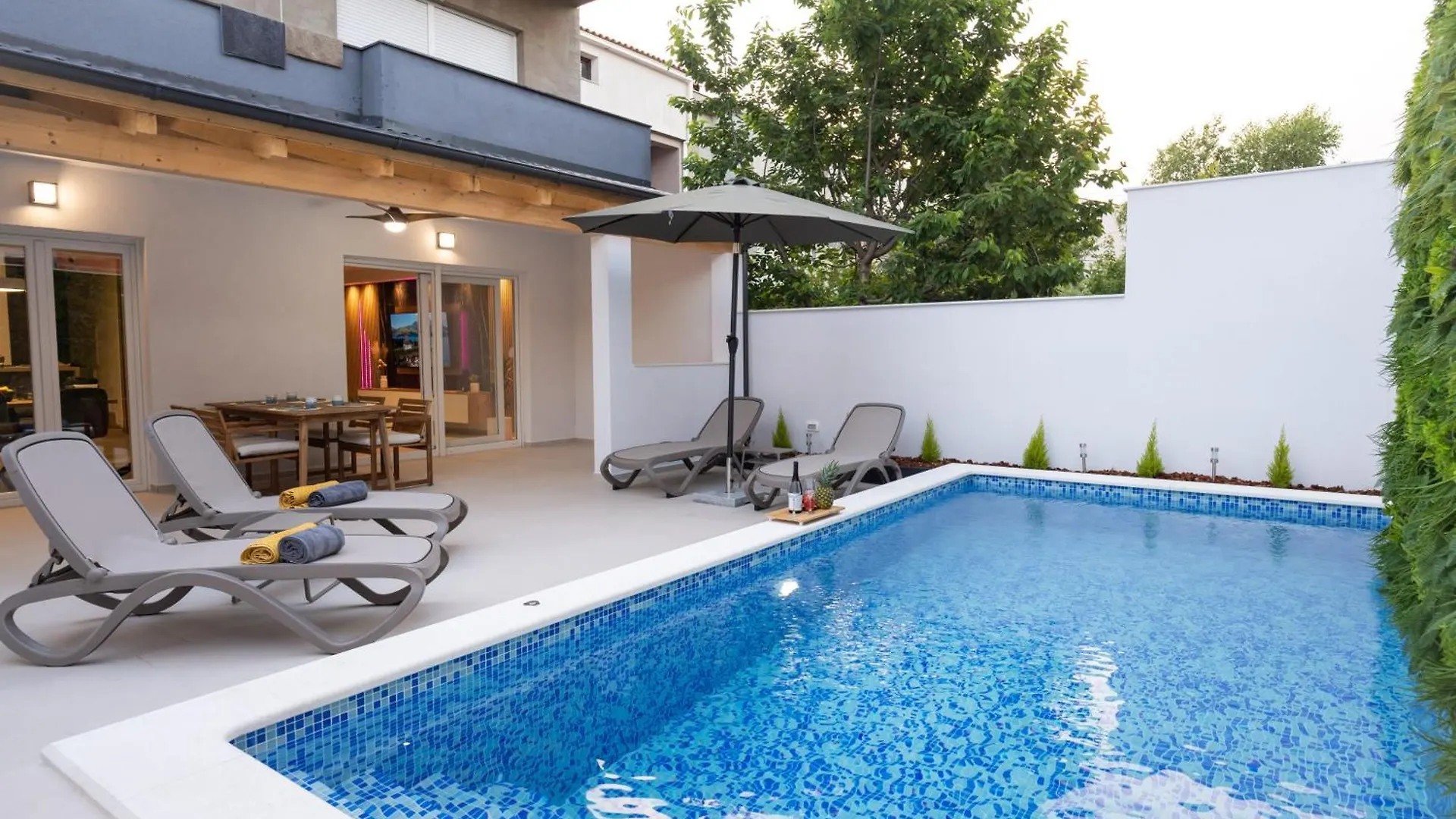 Apartment 88 - Private Heated Pool زادار 0*,